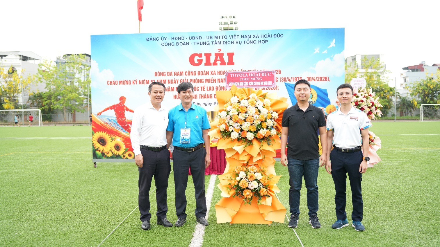 Sôi nổi Giải bóng đá nam Công đoàn xã Hoài Đức lần thứ I năm 2026- Ảnh 2.