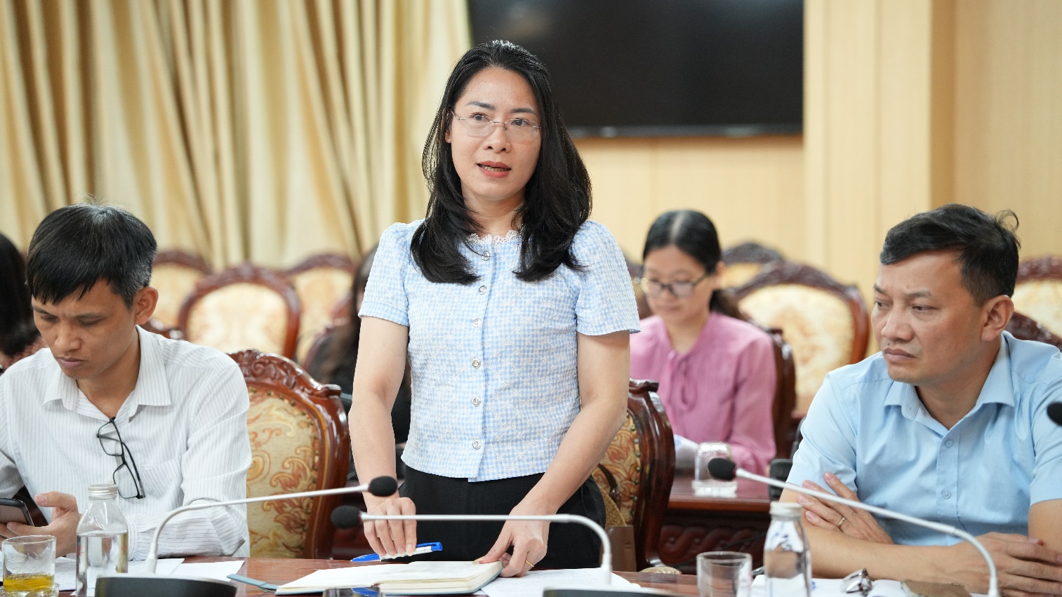 UBND xã Hoài Đức tổ chức Họp Ban Chỉ đạo các kỳ thi năm 2026 và tuyển sinh năm học 2026 - 2027 xã- Ảnh 3.