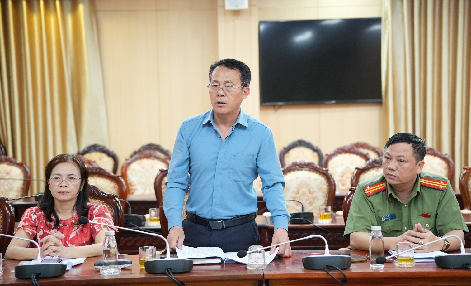 UBND xã Hoài Đức tổ chức Họp Ban Chỉ đạo các kỳ thi năm 2026 và tuyển sinh năm học 2026 - 2027 xã- Ảnh 6.