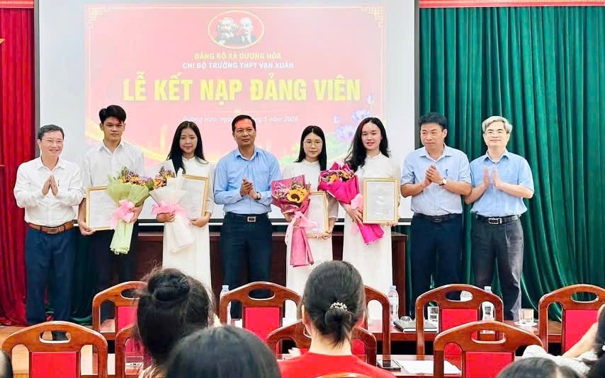 Những “Hạt giống đỏ” của Chi bộ trường THPT Vạn Xuân nảy mầm từ phong trào Đoàn 