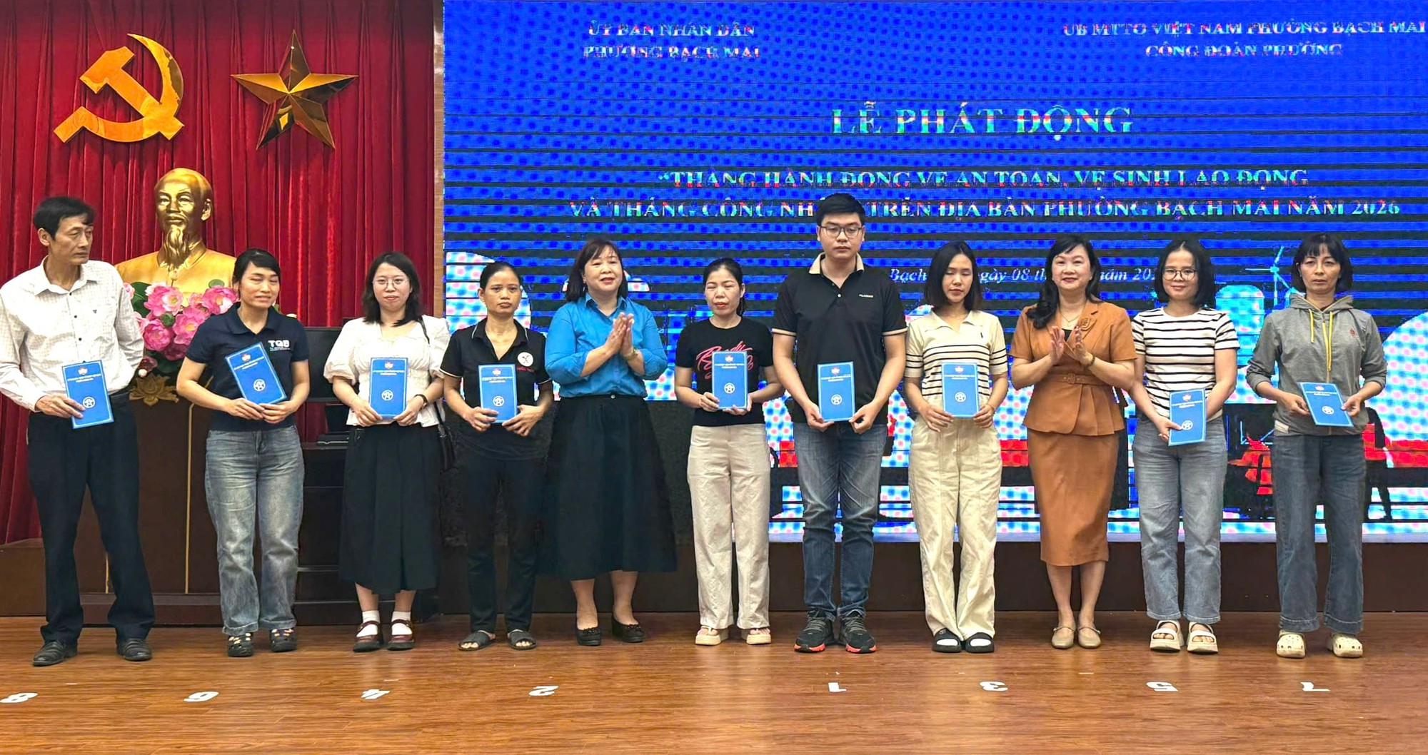 Tháng hành động về An toàn, vệ sinh lao động và Tháng công nhân 2026 ở phường Bạch Mai- Ảnh 3.