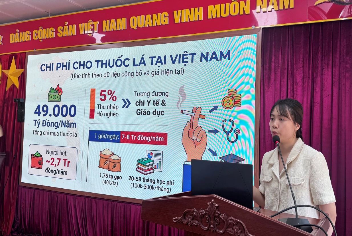 UBND xã Hát Môn tổ chức Hội nghị tập huấn phòng, chống tác hại của thuốc lá năm 2026- Ảnh 2.