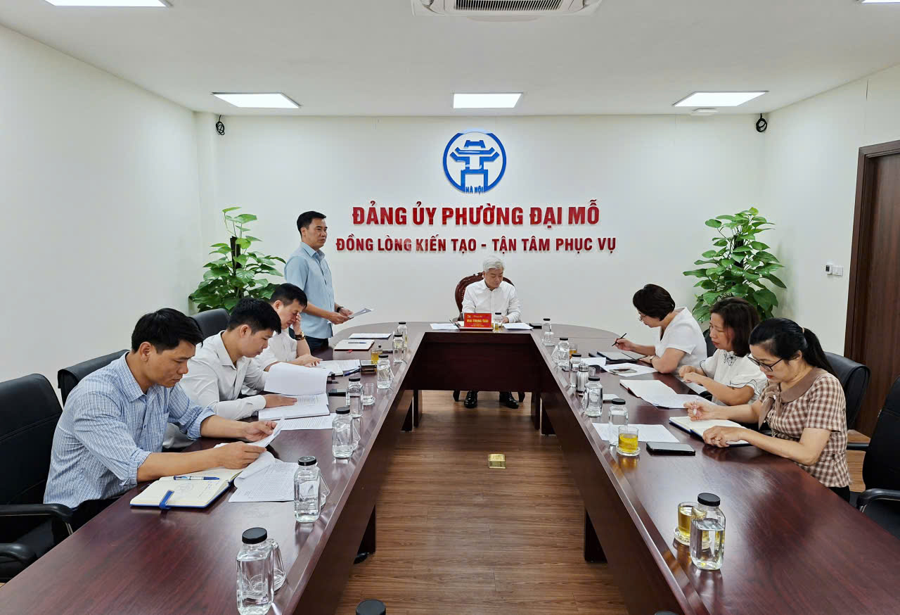 Hội đồng nhân dân phường giao ban công tác tháng 5- Ảnh 1.