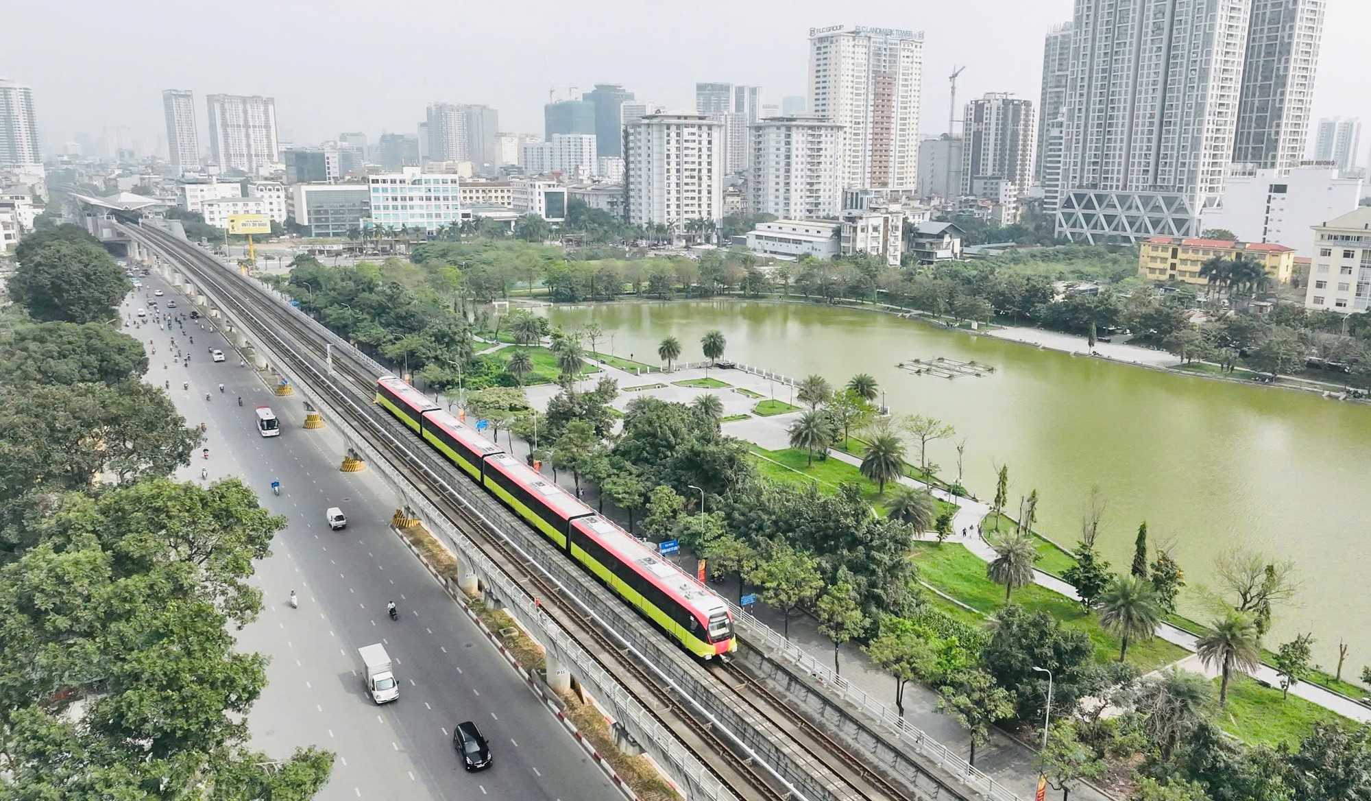 Luật Thủ đô năm 2026: Phân quyền mạnh mẽ để Hà Nội phát triển- Ảnh 2.
