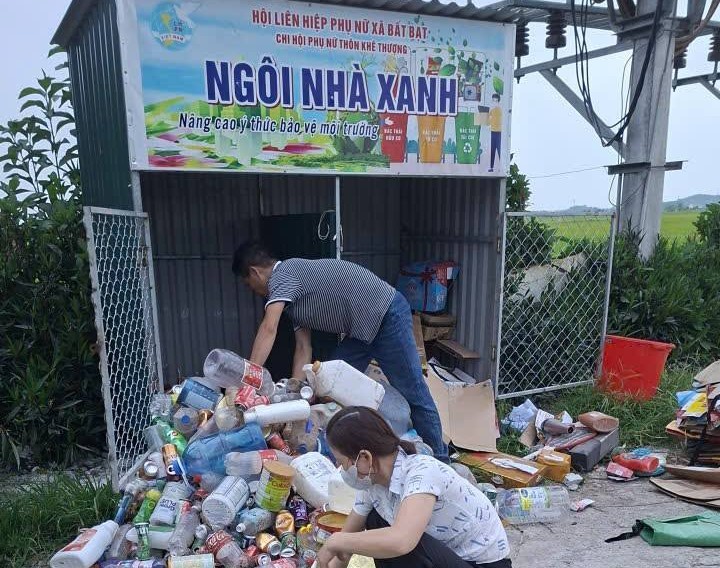 Phụ nữ thôn Chí Phú và Khê Thượng: lan tỏa thông điệp sống xanh từ mô hình "ngôi nhà xanh" gây quỹ hội- Ảnh 1.