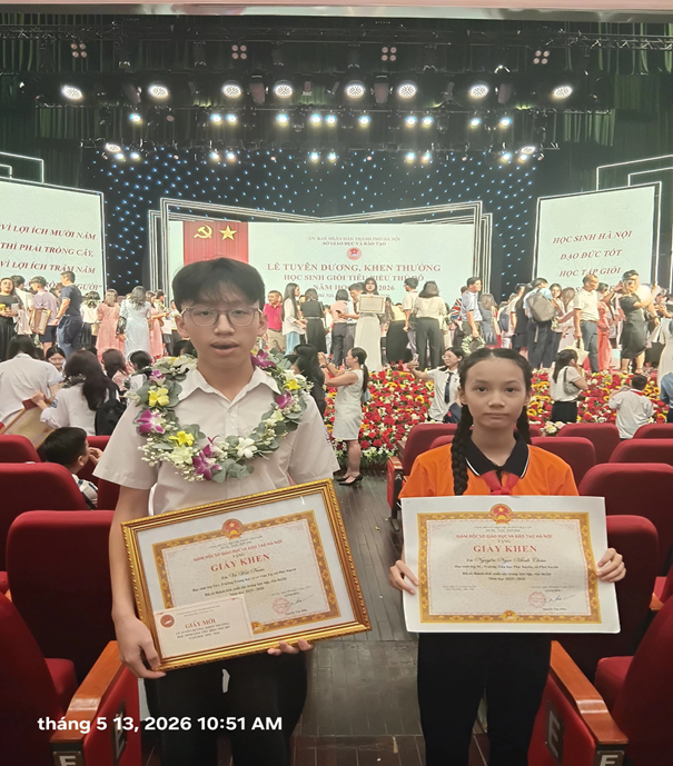 Học sinh xã Phú Xuyên tỏa sáng tại Lễ tuyên dương học sinh giỏi tiêu biểu Thủ đô năm học 2025–2026- Ảnh 3.