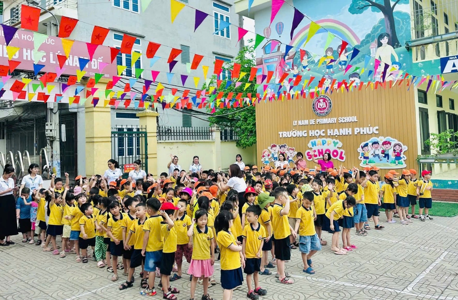 Các nhà trường trên địa bàn xã Hoài Đức quan tâm chuẩn bị hành trang cho trẻ vào lớp 1 năm học 2026 - 2027- Ảnh 1.