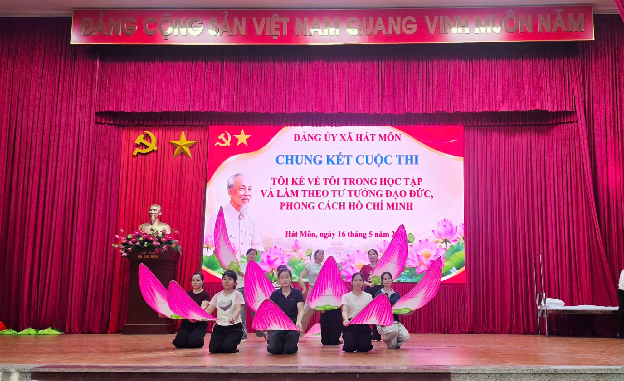 Hát Môn: Tổng duyệt chương trình Chung kết Cuộc thi  “Tôi kể về tôi” trong học tập và làm theo tư tưởng, đạo đức, phong cách Hồ Chí Minh” xã Hát Môn lần thứ Nhất năm 2025-2026- Ảnh 3.