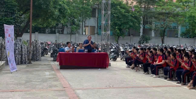 Trạm Y tế xã Vĩnh Thanh đã phối hợp với Trung tâm Kiểm soát bệnh tật thành phố Hà Nội tổ chức hội nghị truyền thông, tập huấn chuyên đề “Phòng chống tác hại của thuốc lá – Môi trường không khói thuốc”- Ảnh 4.