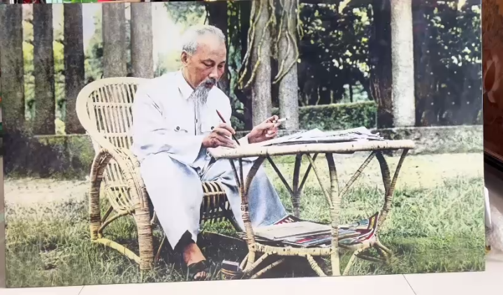 Bài tuyên truyền kỷ niệm 136 năm ngày sinh Chủ tịch Hồ Chí Minh- Ảnh 2.