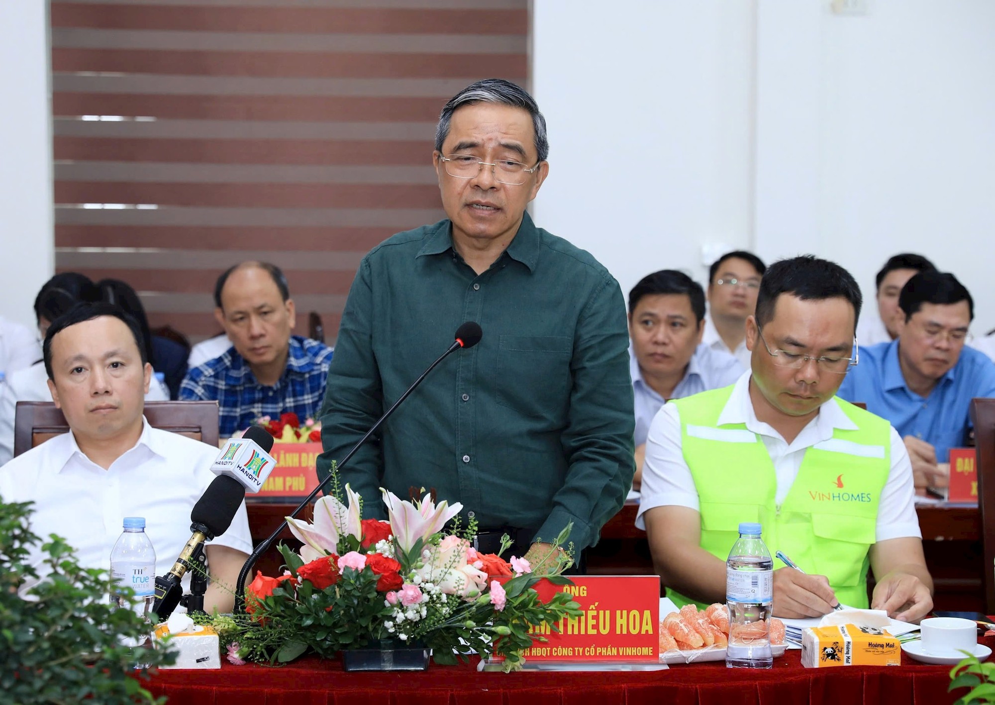 Lãnh đạo xã Nam Phù dự hội nghị đánh giá tiến độ Dự án Khu đô thị thể thao Olympic- Ảnh 4. Lãnh đạo xã Nam Phù dự hội nghị đánh giá tiến độ Dự án Khu đô thị thể thao Olympic- Ảnh 4.