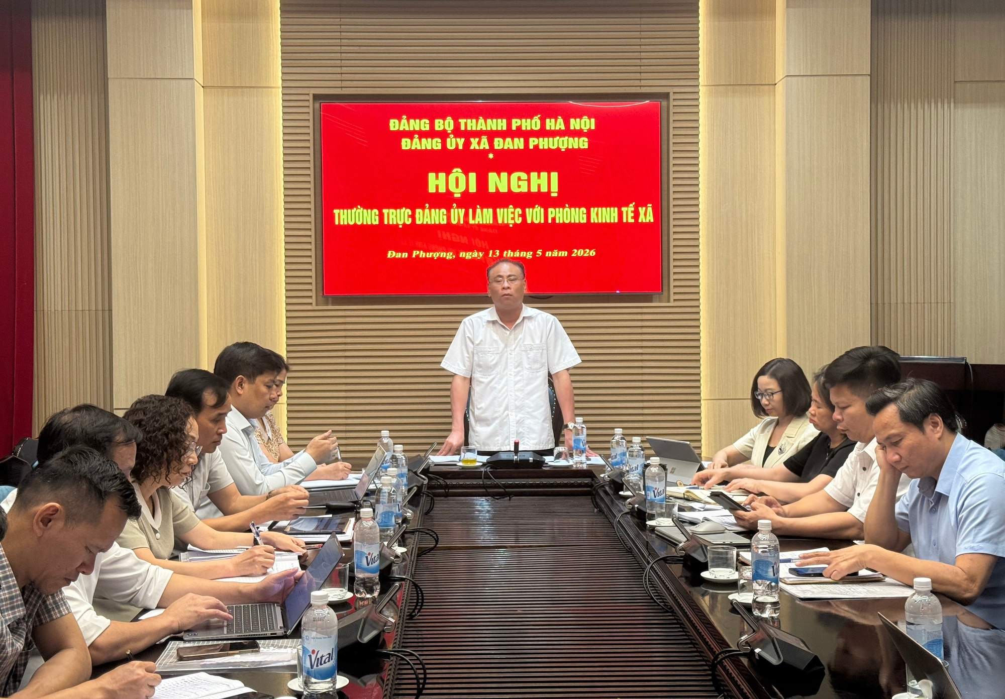 Thường trực Đảng ủy làm việc với Phòng Kinh tế xã- Ảnh 1.