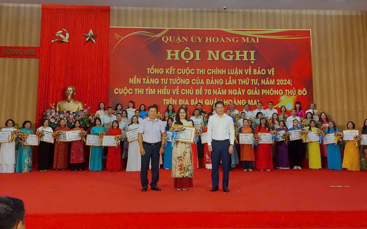 Cô giáo Lê Hà Linh - Tấm gương Bí thư chi đoàn năng động, tận tâm, sáng tạo