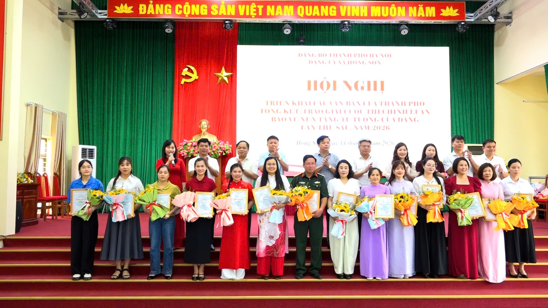 Xã Hồng Sơn trao 15 giải Cuộc thi chính luận bảo vệ nền tảng tư tưởng của Đảng lần thứ Sáu, năm 2026- Ảnh 6.