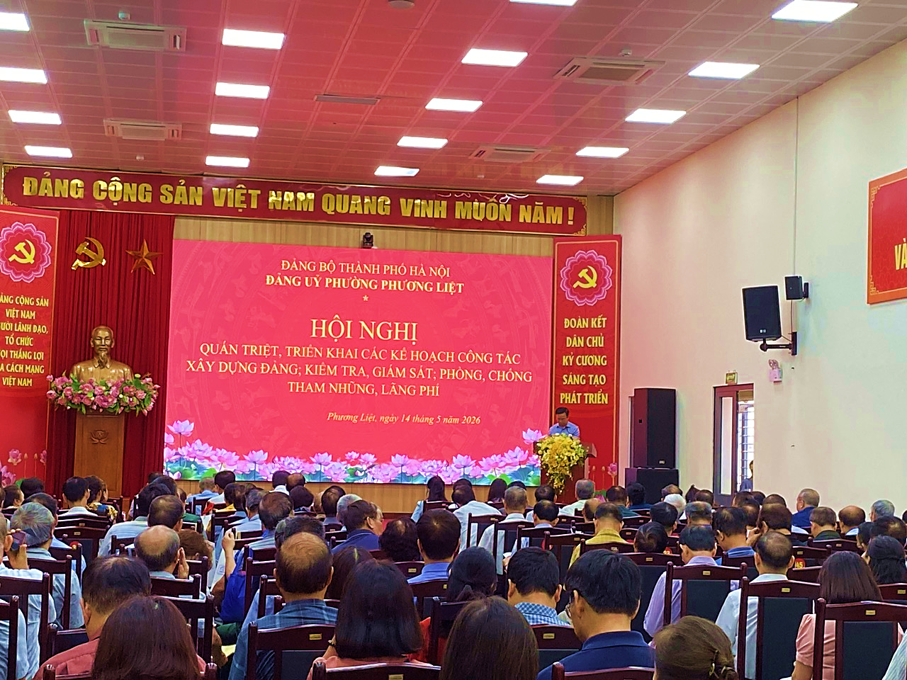 Phường Phương Liệt quán triệt, triển khai các kế hoạch trọng tâm về công tác xây dựng Đảng, kiểm tra, giám sát và phòng, chống tham nhũng, lãng phí- Ảnh 1.