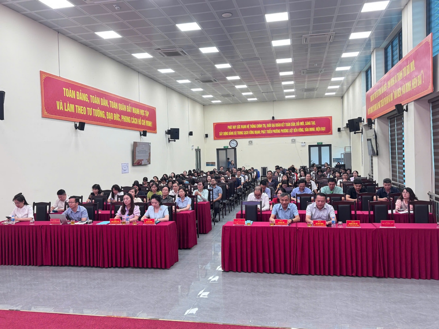 Phường Phương Liệt học tập chuyên đề về xây dựng văn hóa Đảng trong cán bộ, đảng viên- Ảnh 2.