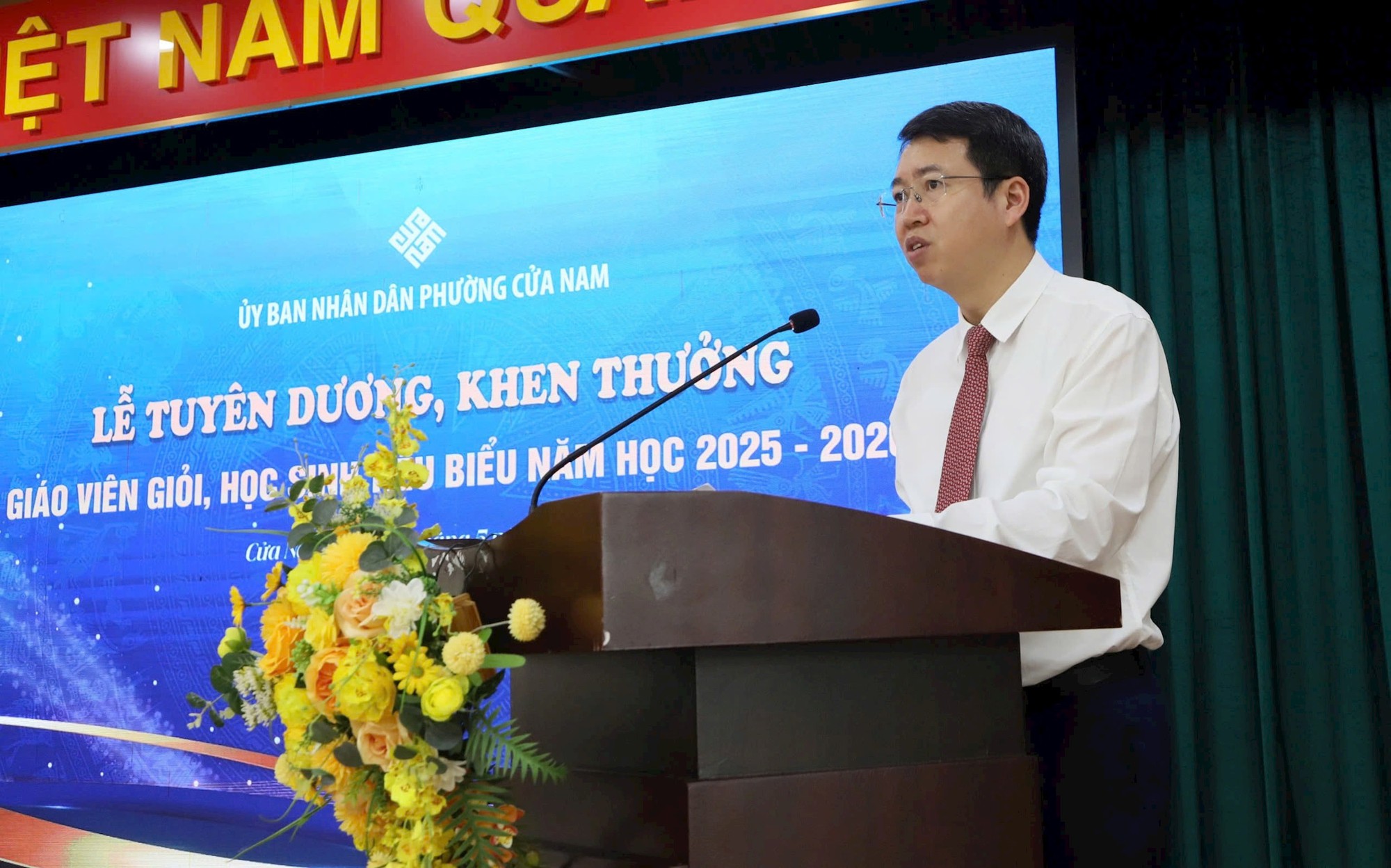 Phường Cửa Nam khen thưởng giáo viên giỏi, học sinh tiêu biểu năm học 2025-2026- Ảnh 3.