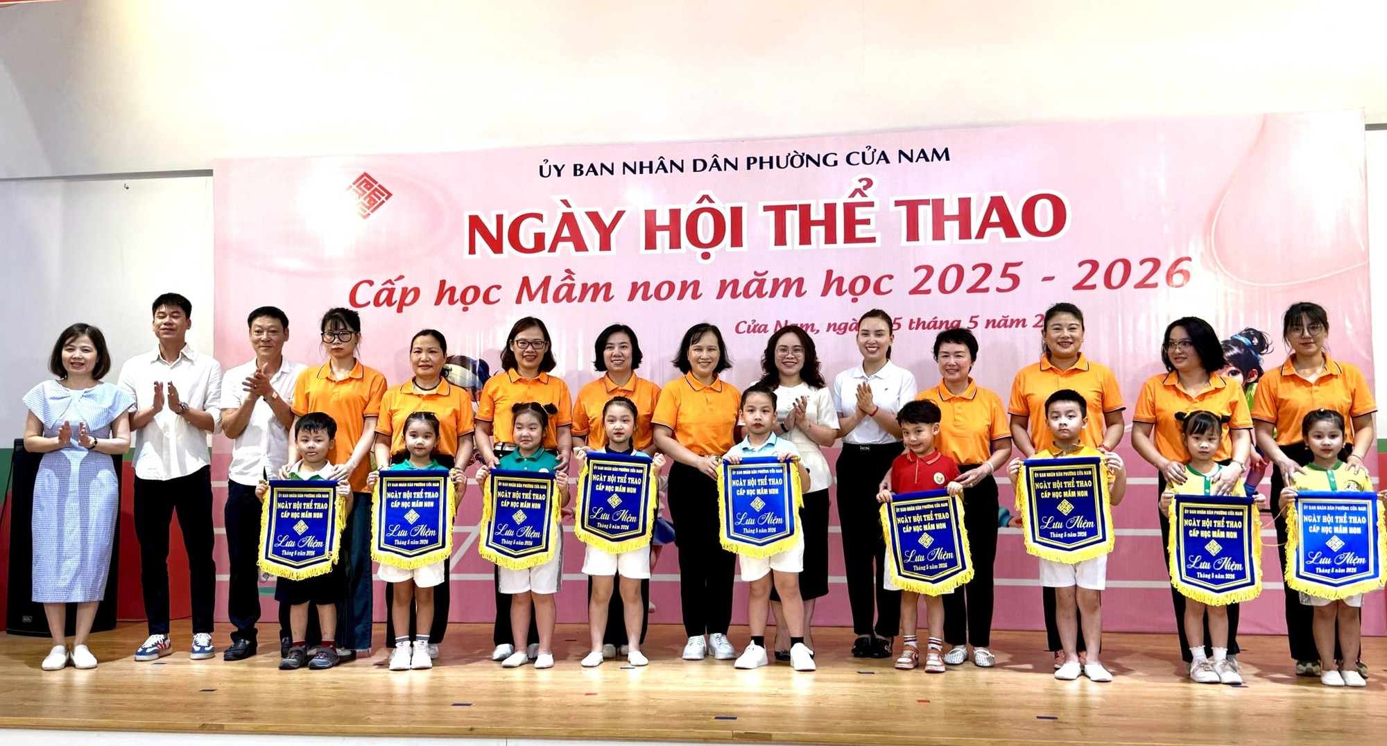 Phường Cửa Nam tổ chức ngày hội thể thao cho trẻ mầm non- Ảnh 2.