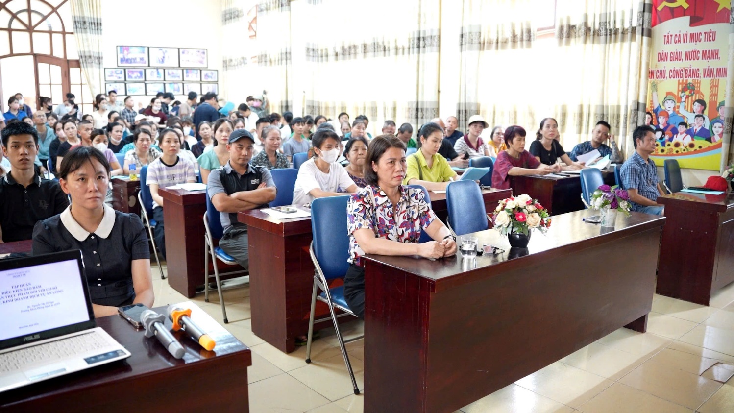 Trạm Y tế xã Hoài Đức tổ chức tập huấn kiến thức an toàn thực phẩm cho các cơ sở sản xuất, kinh doanh dịch vụ ăn uống- Ảnh 3.