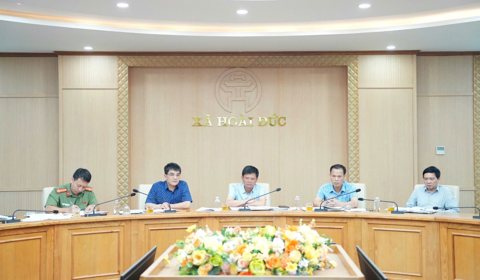 Hoài Đức dự hội nghị trực tuyến họp Ban Chỉ đạo kỳ thi tốt nghiệp THPT năm 2026 và tuyển sinh năm học 2026-2027- Ảnh 3.