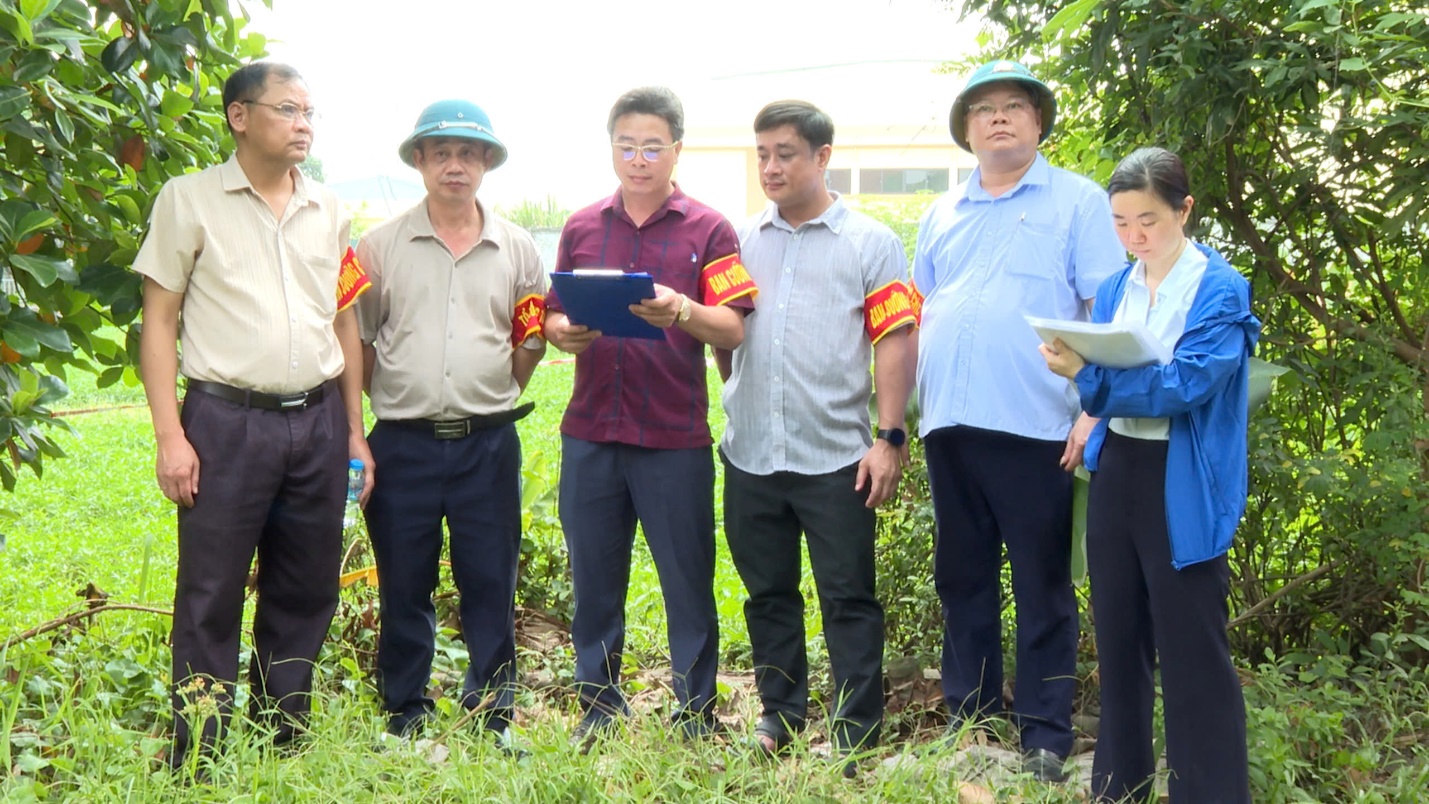 Hoài Đức tổ chức cưỡng chế thu hồi đất thực hiện dự án Khu đô thị mới Kim Chung - Di Trạch- Ảnh 4.