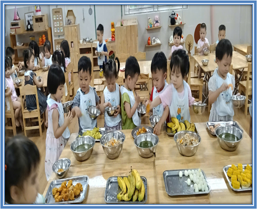 GIỜ ĂN TRƯA CỦA TRẺ - NIỀM VUI VÀ TÌNH YÊU TRONG MỖI BỮA ĂN CỦA TRẺ TẠI TRƯỜNG MẦM NON HOA MAI- Ảnh 6.