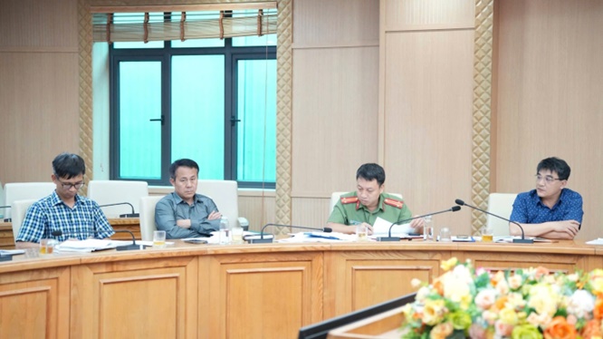 Hoài Đức dự hội nghị trực tuyến họp Ban Chỉ đạo kỳ thi tốt nghiệp THPT năm 2026 và tuyển sinh năm học 2026-2027- Ảnh 4.