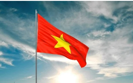 Thông báo về việc treo cờ Tổ quốc chào mừng kỷ niệm 136 năm Ngày sinh Chủ tịch Hồ Chí Minh ( 19/5/1890 - 19/5/2026 )