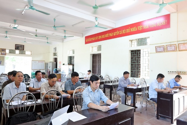 Hợp tác xã nông nghiệp Xuân Mai (xã Xuân Mai) tổ chức thăm đồng đánh giá năng suất lúa vụ Xuân 2026 và triển khai kế hoạch sản xuất vụ Mùa 2026 và Vụ Đông 2026 - 2027- Ảnh 1.