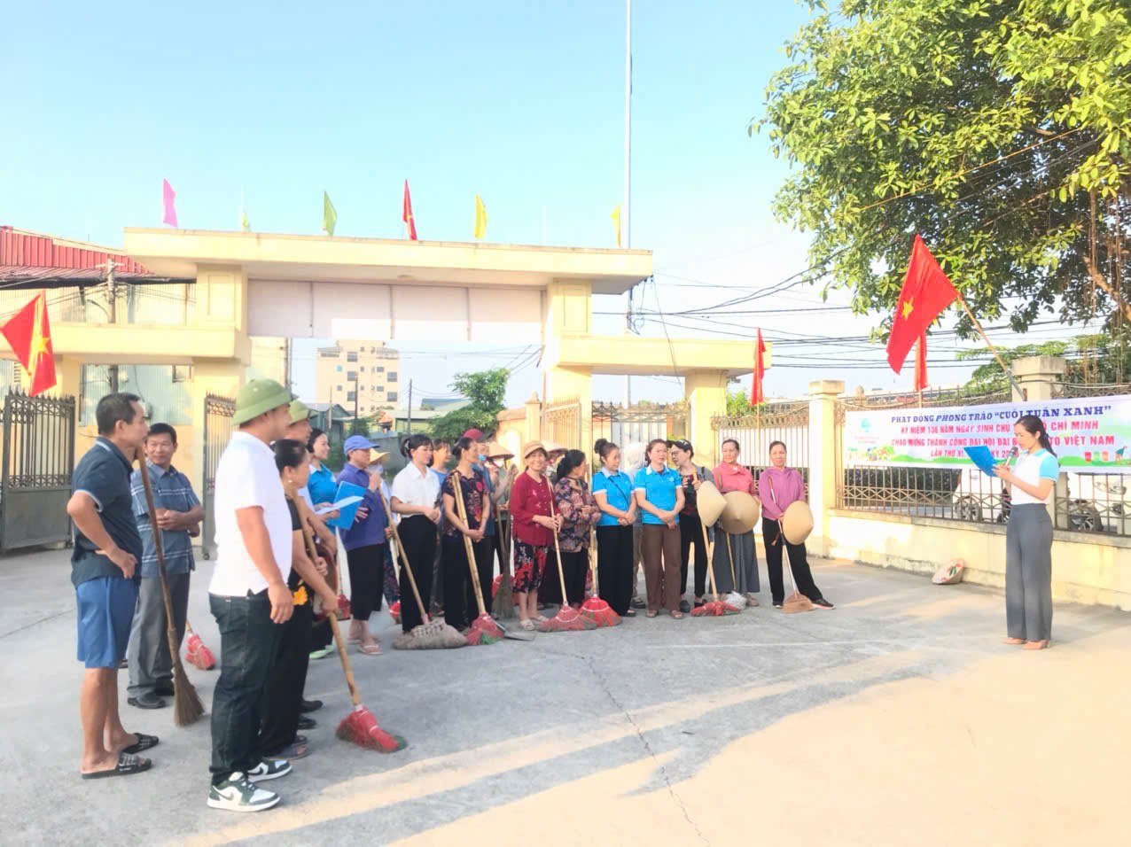 HỘI LHPN XÃ VĨNH THANH PHÁT ĐỘNG PHONG TRÀO “CUỐI TUẦN XANH” NĂM 2026- Ảnh 1.