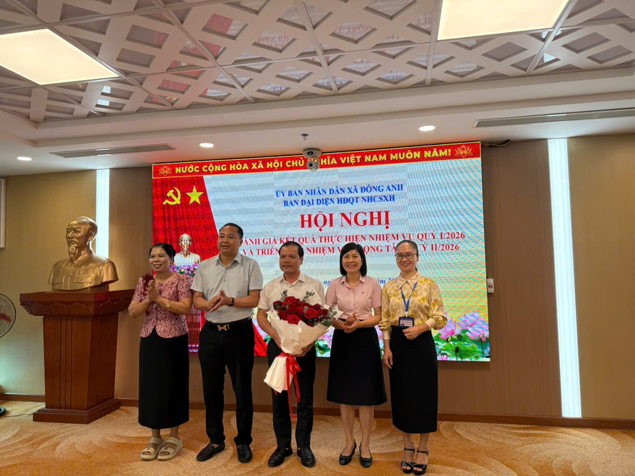 Ban đại diện Hội đồng quản trị Ngân hàng Chính sách xã hội xã Đông Anh họp phiên thứ nhất năm 2026- Ảnh 1.