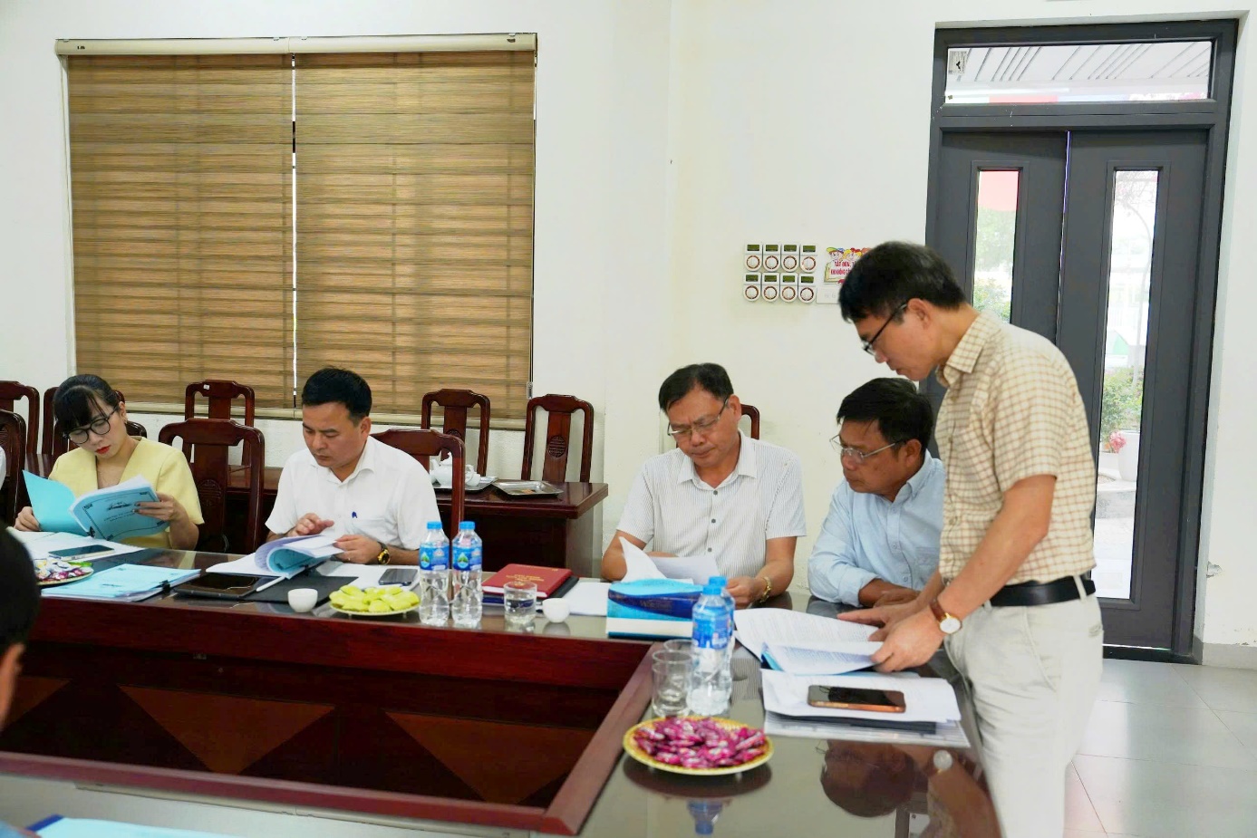 Xây dựng thói quen tiết kiệm, nâng cao hiệu quả sử dụng nguồn ngân sách nhà nước - Ảnh 2.