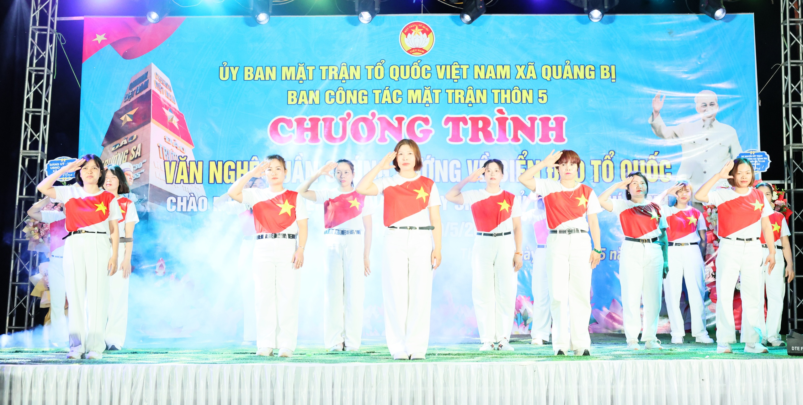Rộn ràng Chương trình văn nghệ quần chúng hướng về biển đảo Tổ quốc, thiết thực chào mừng kỷ niệm 136 năm Ngày sinh Chủ tịch Hồ Chí Minh (19/5/1890 - 19/5/2026)- Ảnh 5.