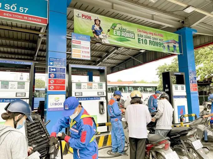 SẴN SÀNG BÁN ĐẠI TRÀ XĂNG SINH HỌC- Ảnh 1.