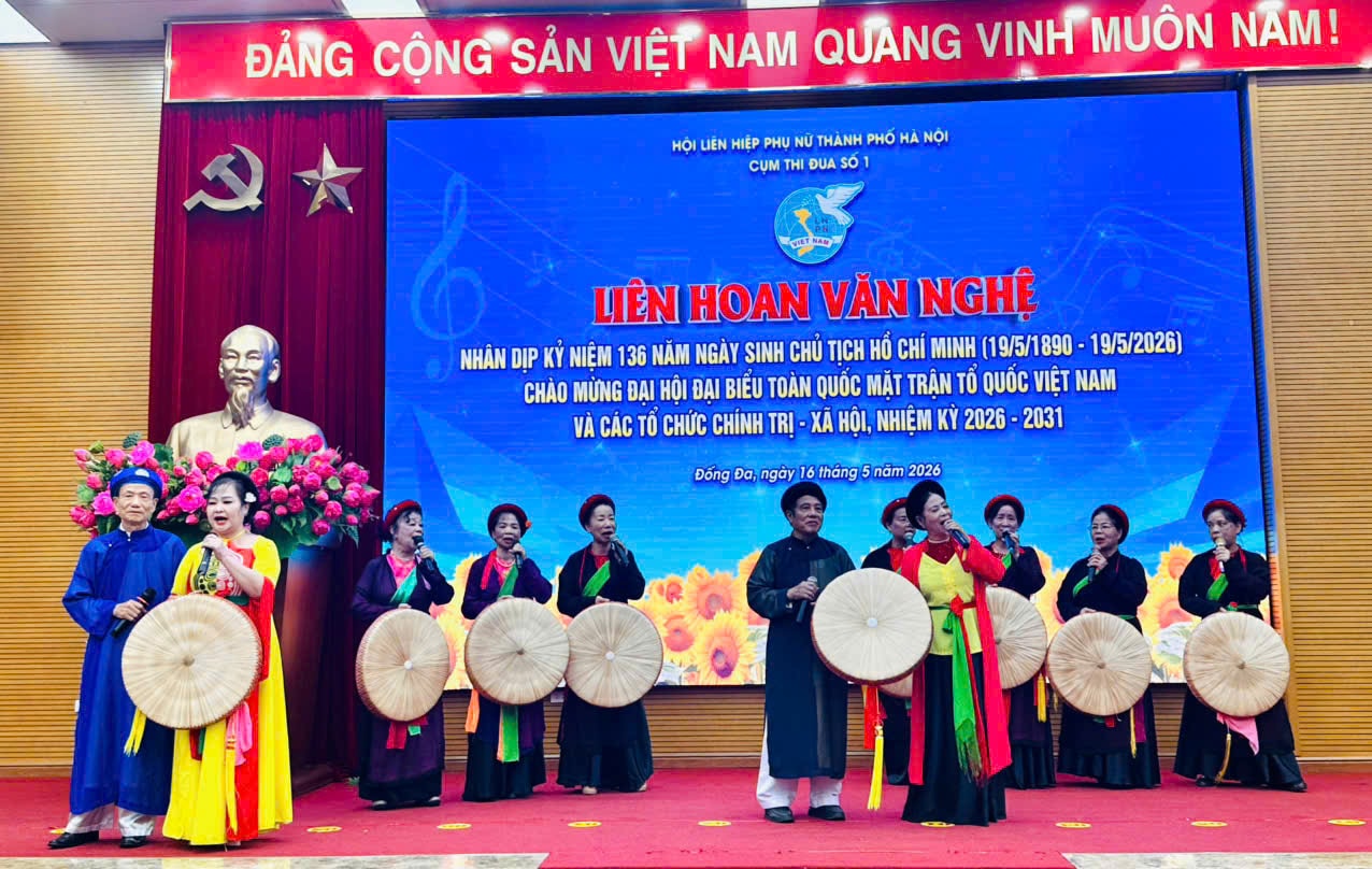 Phụ nữ Thủ đô gửi lời ca dâng Bác- Ảnh 4.