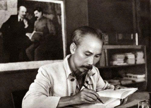 Kỷ niệm 136 năm ngày sinh Chủ tịch Hồ Chí Minh ( 19/5/1890 - 19/5/2026 )- Ảnh 1.