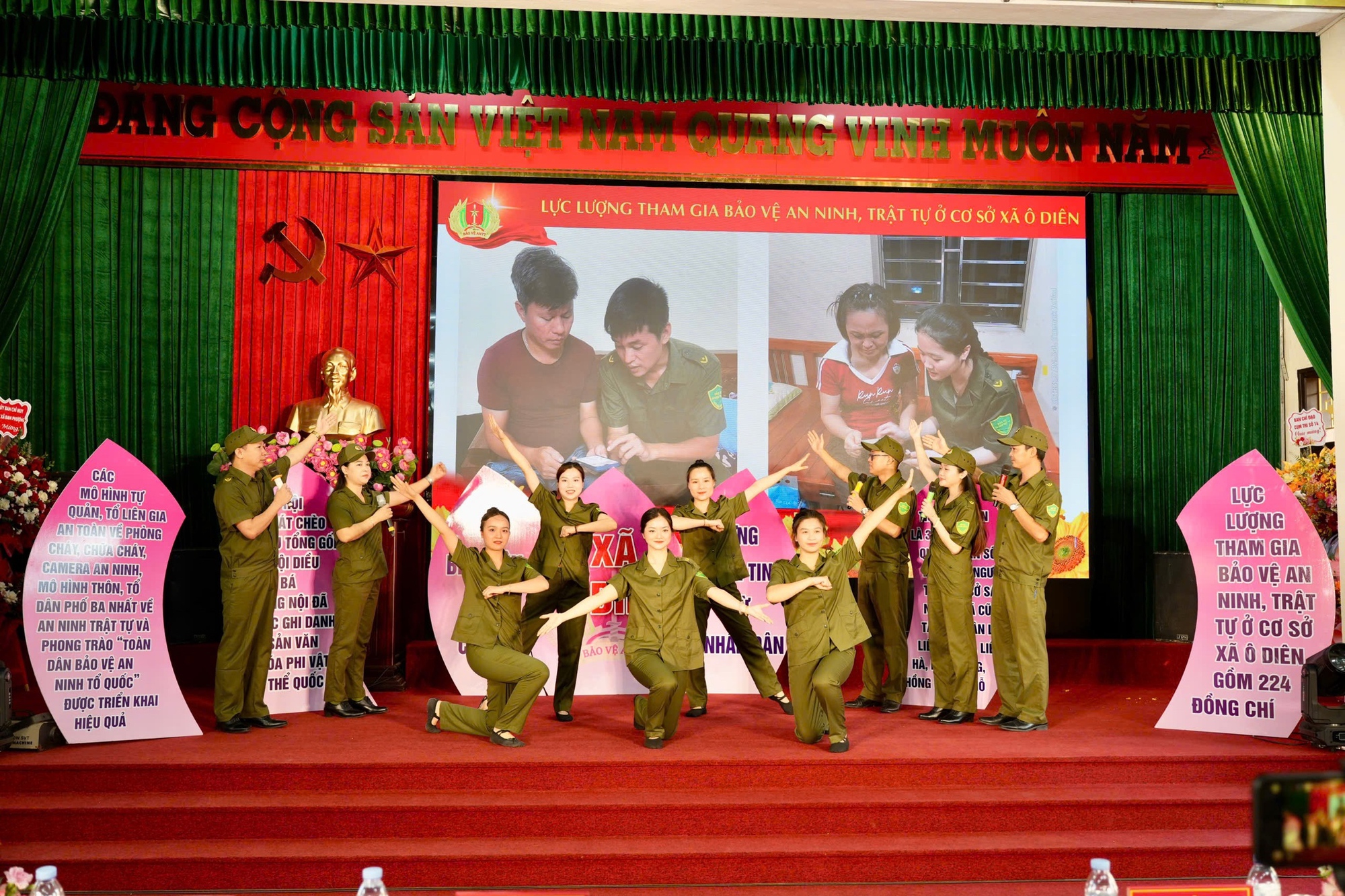 Sôi nổi Hội thi “ Lực lượng tham gia bảo vệ an ninh, trật tự ở cơ sở giỏi” cụm thi đua số 14 thành phố Hà Nội năm 2026- Ảnh 4.