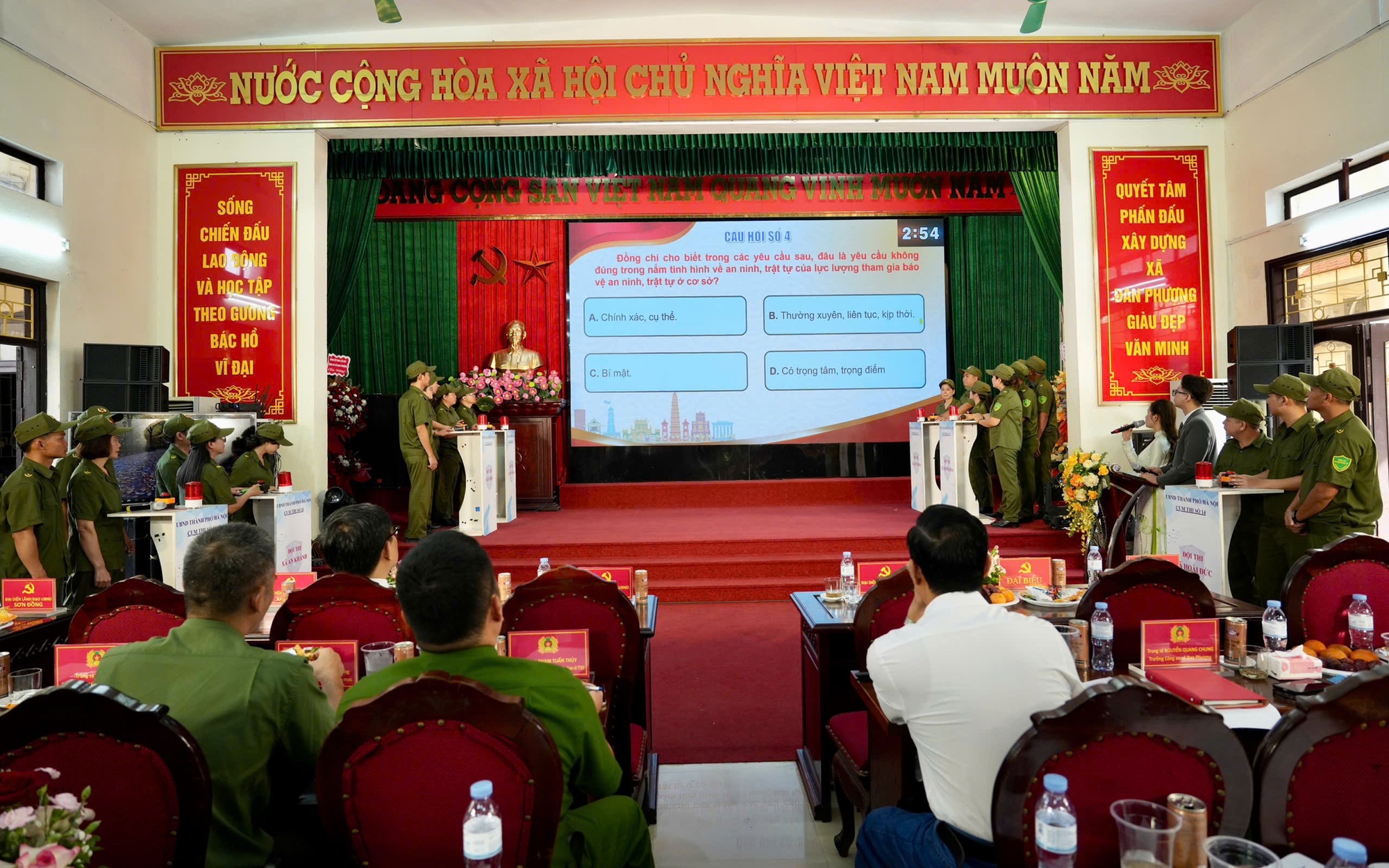 Sôi nổi Hội thi “ Lực lượng tham gia bảo vệ an ninh, trật tự ở cơ sở giỏi” cụm thi đua số 14 thành phố Hà Nội năm 2026- Ảnh 5.