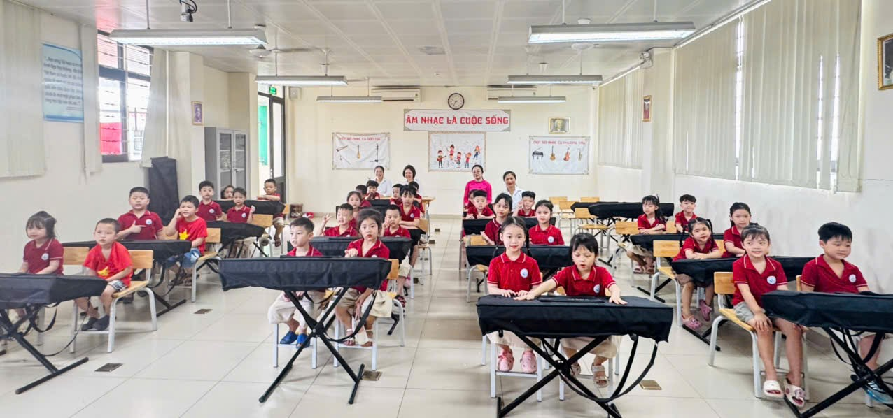 Trường Tiểu học Thuý Lĩnh hân hoan chào đón các bé mầm non Trần Phú đến tham quan, trải nghiệm- Ảnh 3.