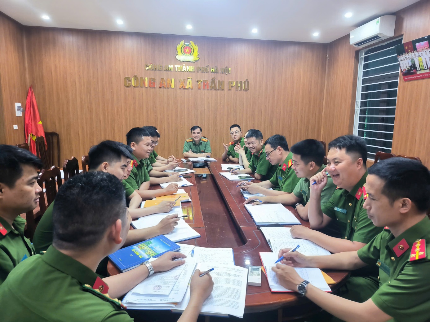 Công an xã Trần Phú tổ chức hội nghị sinh hoạt chuyên đề nhân kỷ niệm 136 năm ngày sinh Chủ tịch Hồ Chí Minh (19/5/1890 - 19/5/2026)- Ảnh 2.