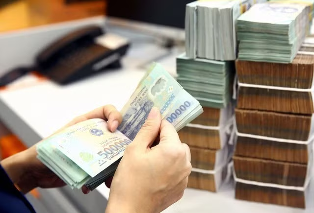 Lương cơ sở tăng lên 2,53 triệu đồng/tháng từ 1/7- Ảnh 1.