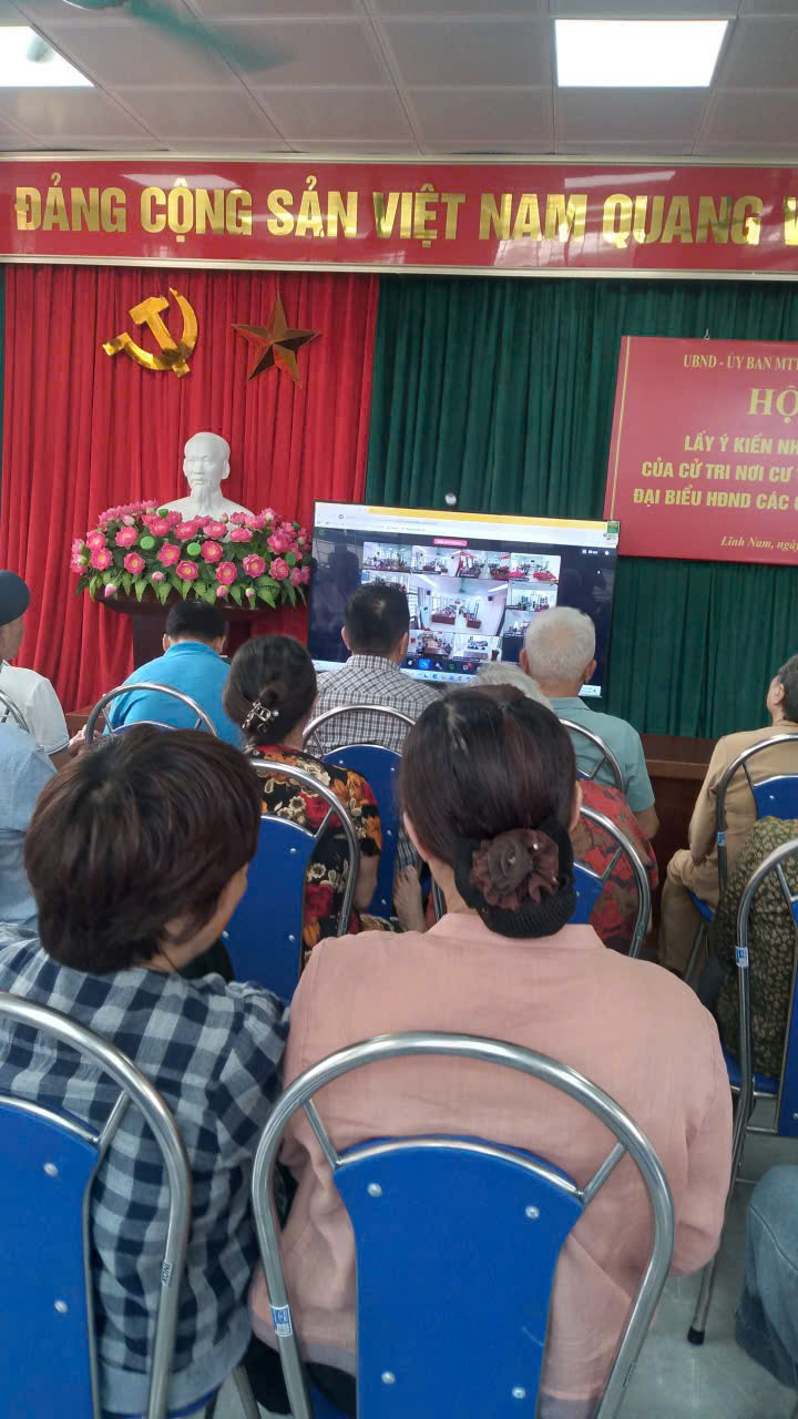 PHƯỜNG LĨNH NAM TRIỂN KHAI MÔ HÌNH "NHÀ HỘI HỌP SỐ" TẠI 10 NHÀ HỘI HỌP TỔ DÂN PHỐ- Ảnh 12.