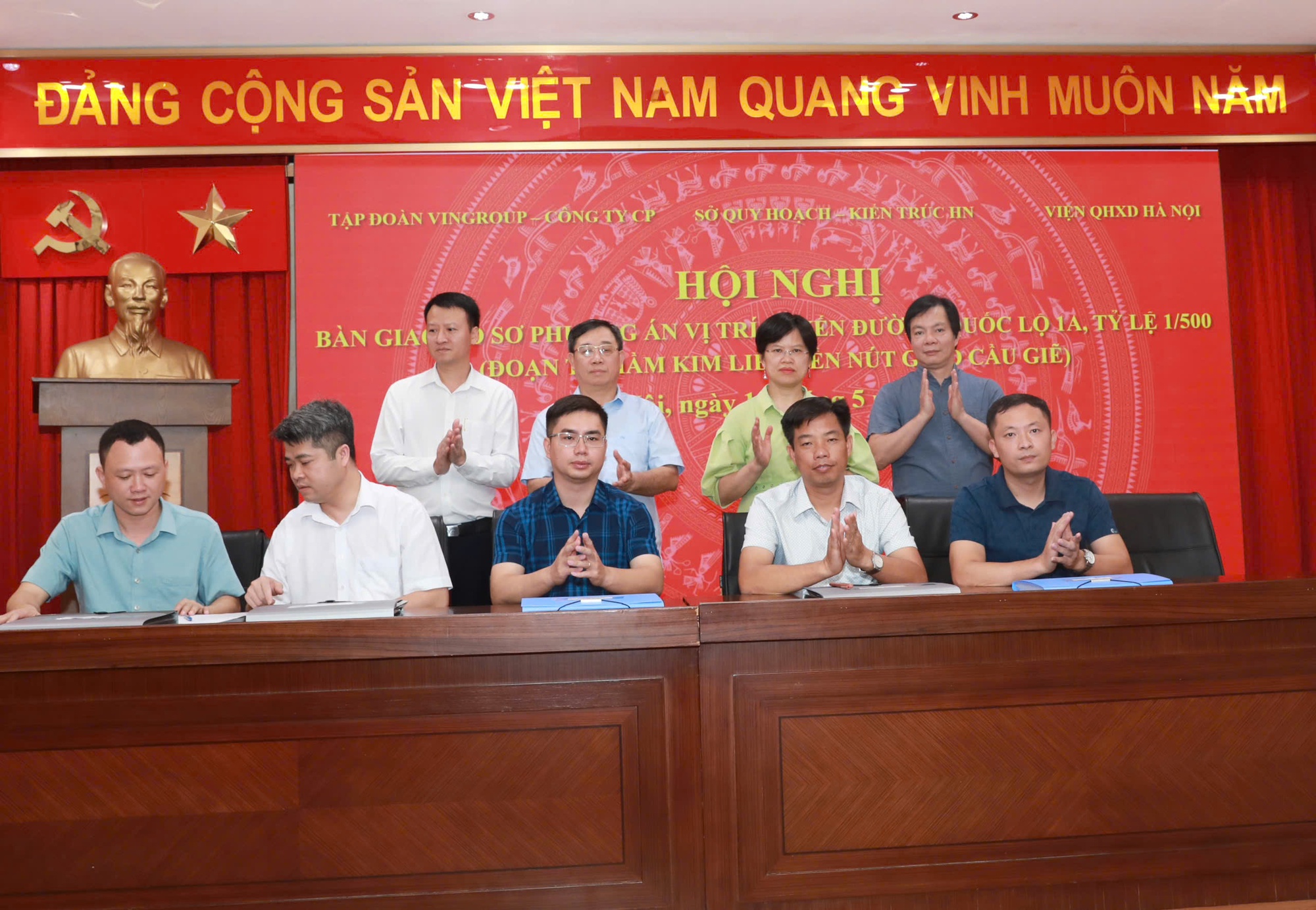 Bàn giao hồ sơ phương án, vị trí tuyến đường Quốc lộ 1A, tỷ lệ 1/500- Ảnh 7.