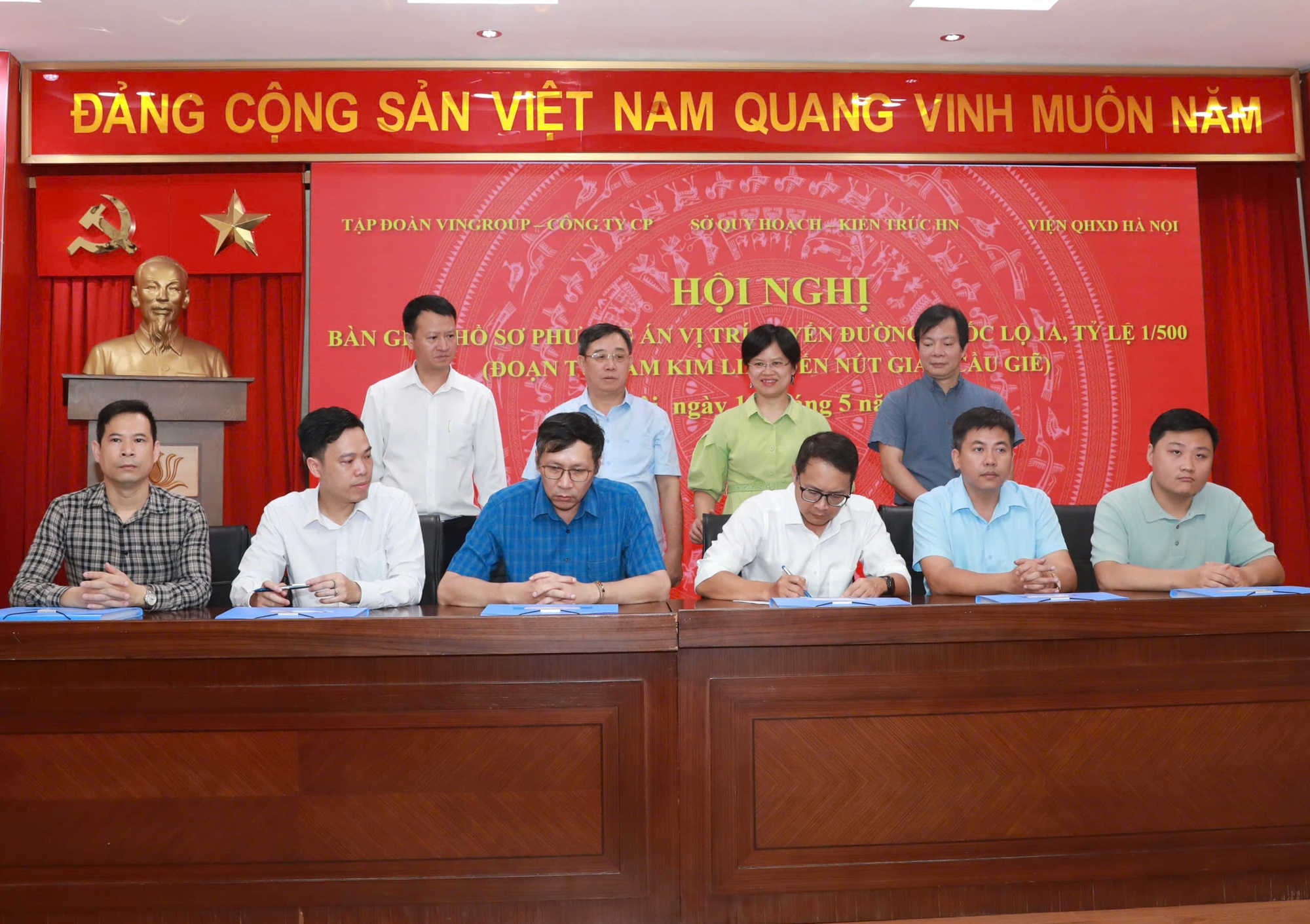 Bàn giao hồ sơ phương án, vị trí tuyến đường Quốc lộ 1A, tỷ lệ 1/500- Ảnh 8.