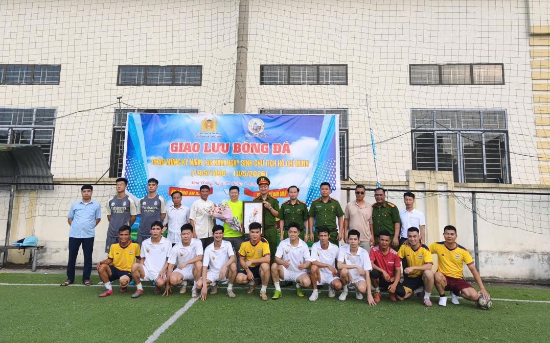 Công an xã Tam Hưng thắp sáng tinh thần đoàn kết lương – giáo theo lời Bác dạy