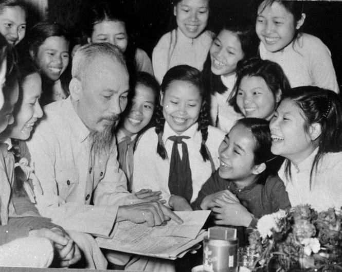 Kỷ niệm 136 năm ngày sinh Chủ tịch Hồ Chí Minh (19/5/1890 - 19/5/2026) và 115 năm Ngày Bác Hồ ra đi tìm đường cứu nước (05/6/1911 - 05/6/2026): Nhớ về Bác - Lãnh tụ vĩ đại của dân tộc Việt Nam!- Ảnh 2.