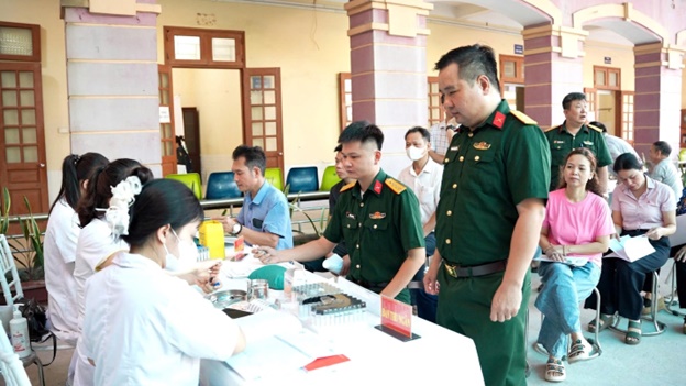 Hoài Đức: Tổ chức khám, tư vấn sức khỏe định kỳ cho cán bộ chủ chốt năm 2026- Ảnh 4.