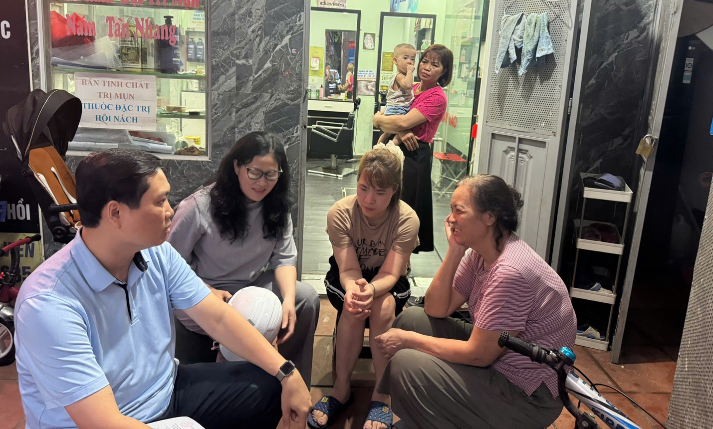Phường Yên Hòa tăng cường vận động, hỗ trợ người dân bàn giao mặt bằng dự án đường Vành đai 2.5- Ảnh 4.