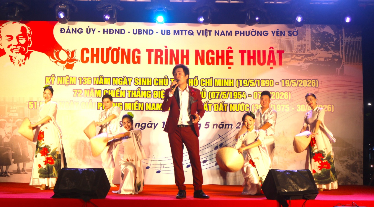 Phường Yên Sở tổ chức chương trình nghệ thuật đặc biệt kỷ niệm 136 năm ngày sinh Chủ tịch Hồ Chí Minh- Ảnh 3.