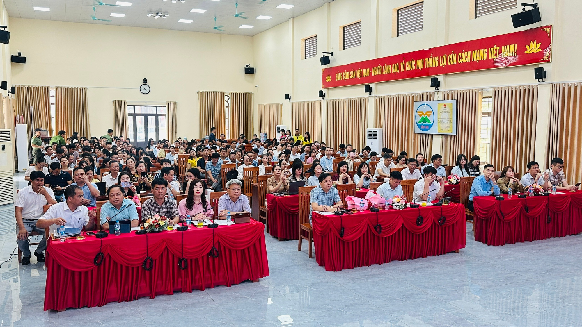 Hồng Sơn tổ chức tập huấn ứng dụng Trí tuệ nhân tạo Misa OneAI trong triển khai thực hiện Nghị quyết số 57-NQ/TW của Bộ Chính trị- Ảnh 2.